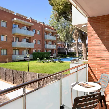 Sg Costa Bcn Aparthotel